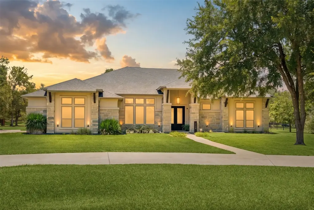 3008 Rolling Meadow Drive, Salado