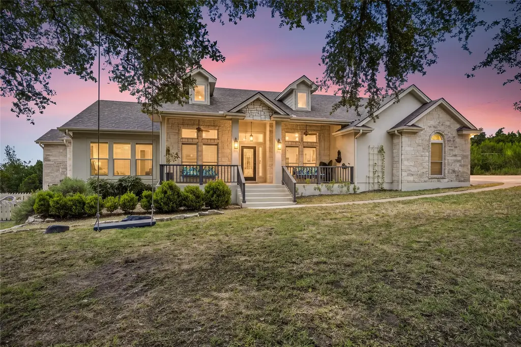 103 Peerman Lane, Dripping Springs