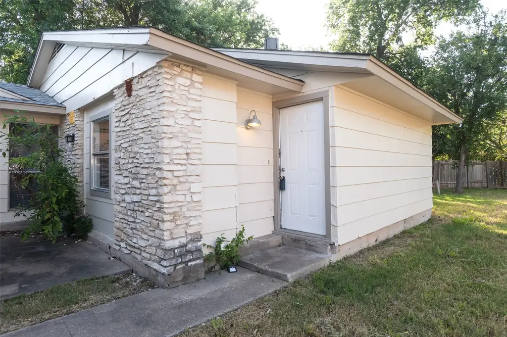 1407 Click Cove B, Austin