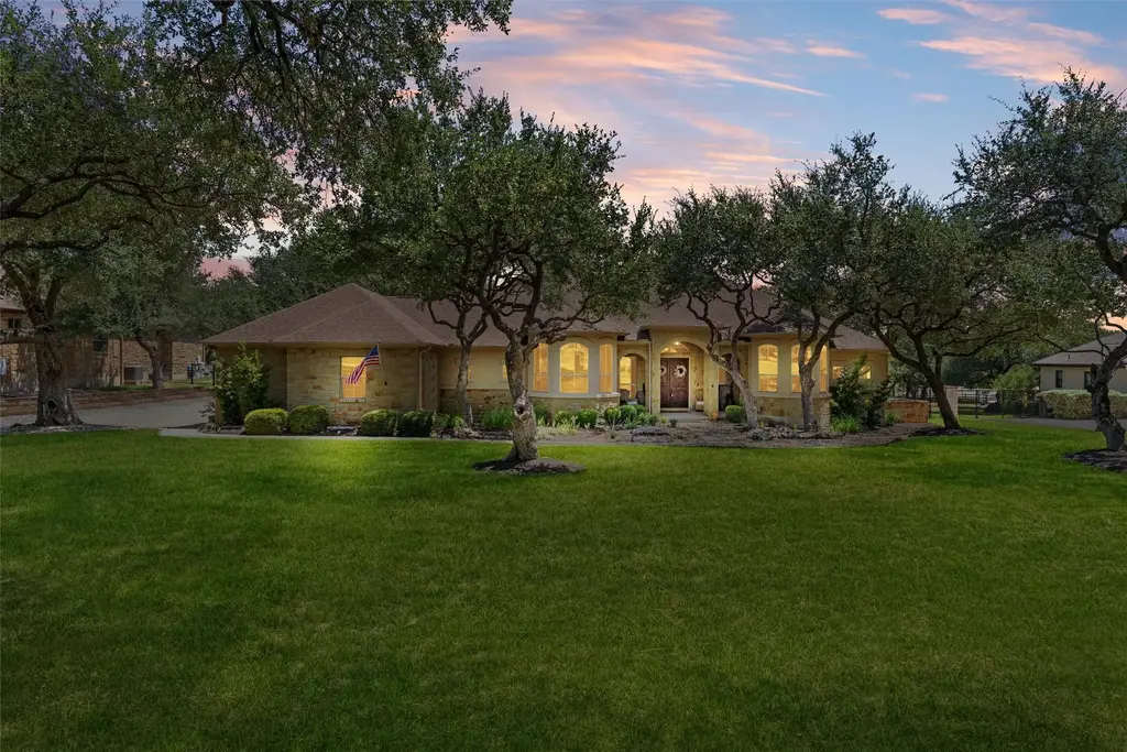 104 Vista Lane, Georgetown