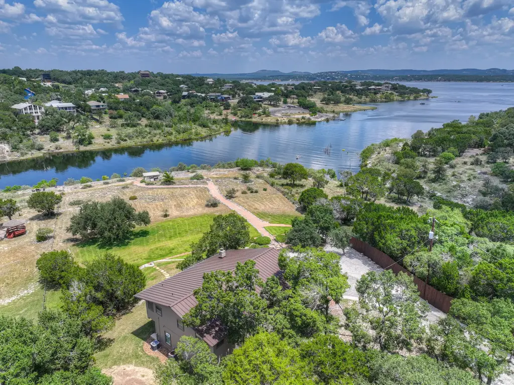 435 Nancy Drive, Canyon Lake