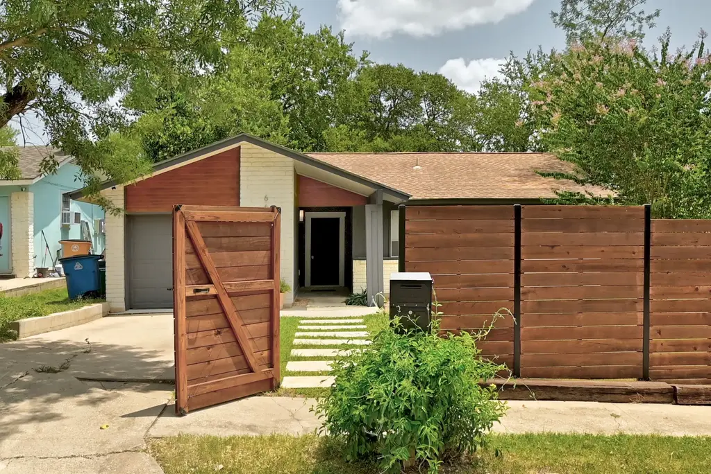 6609 Branchwood Drive, Austin
