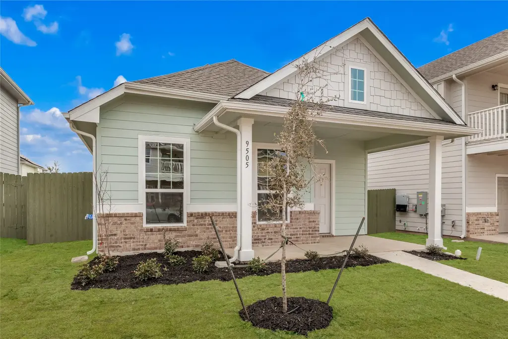 9505 Morning Iris Drive, Manor
