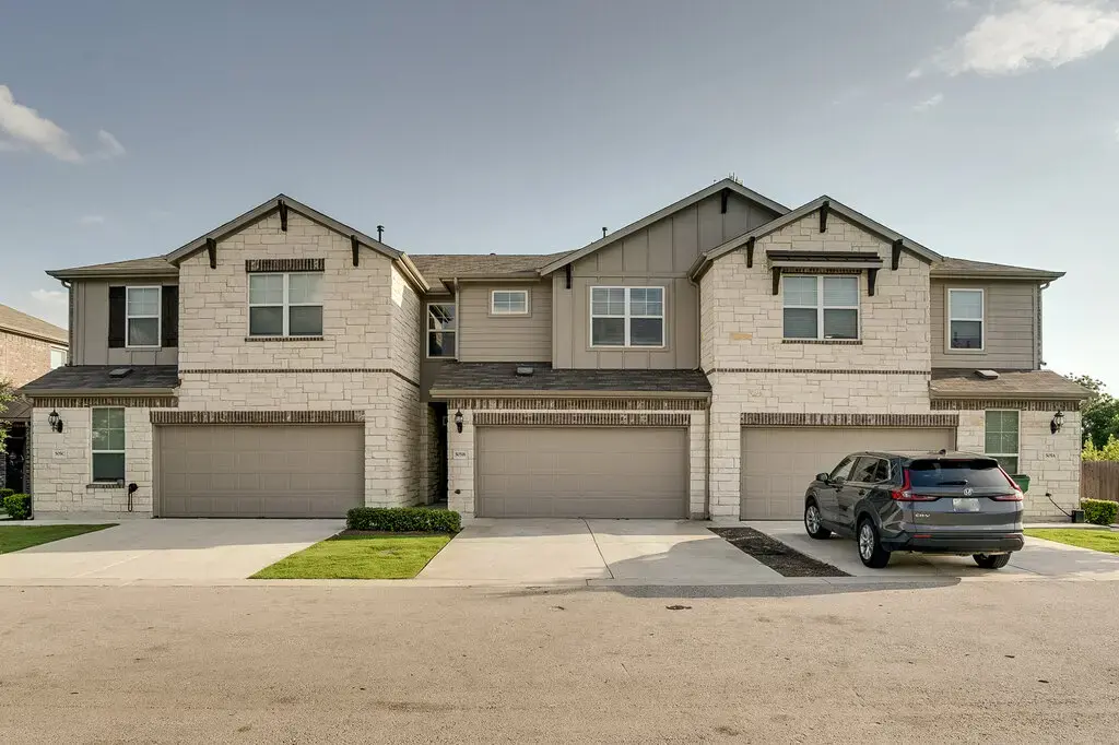 505 Pearly Eye Drive B, Pflugerville