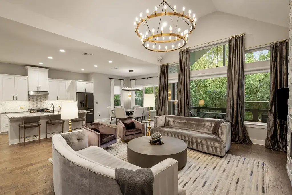 3018 Sunridge Drive 8, Austin