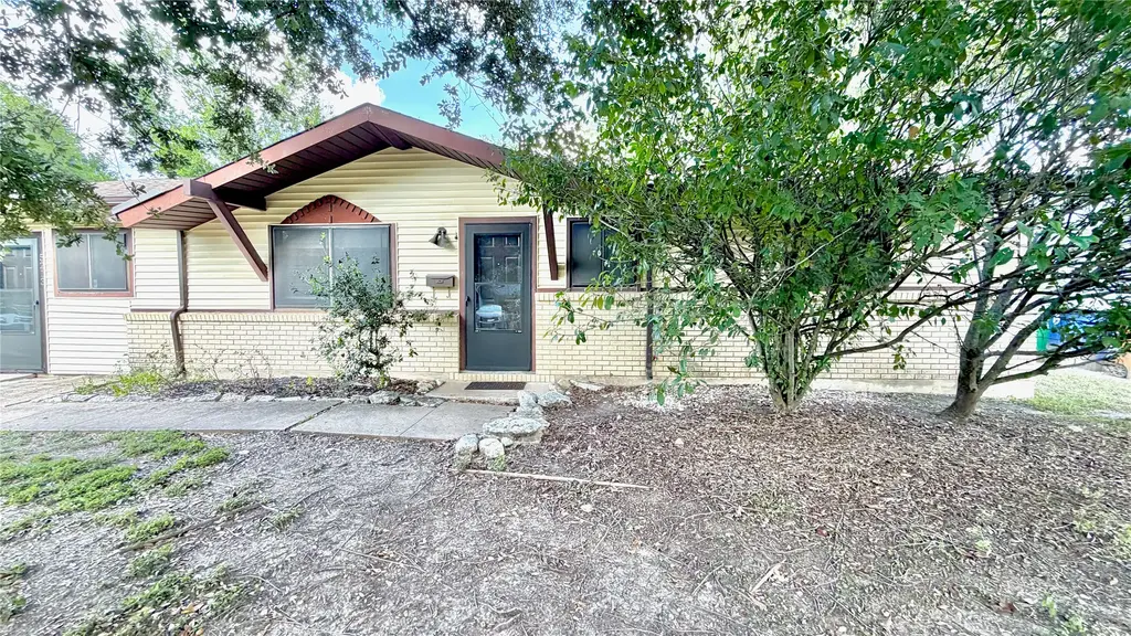 5213 Halmark Drive, Austin