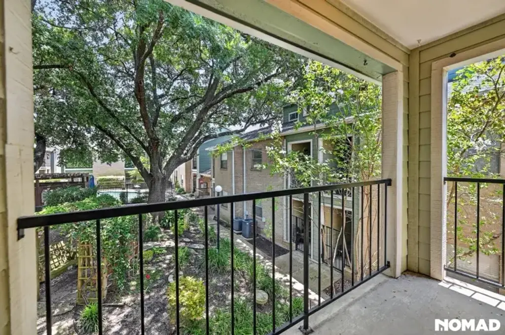 2104 Cullen Avenue 202, Austin