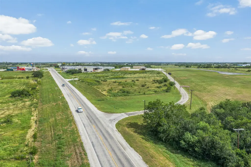 Tbd N Hwy 183, Gonzales