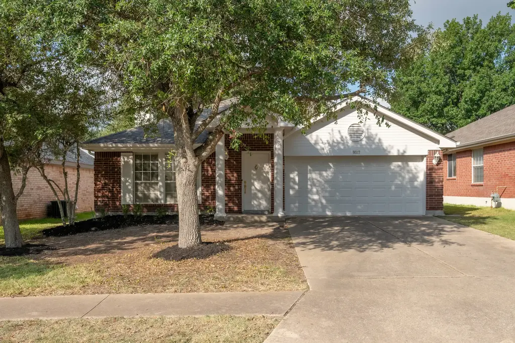 8517 Bobcat Drive, Round Rock