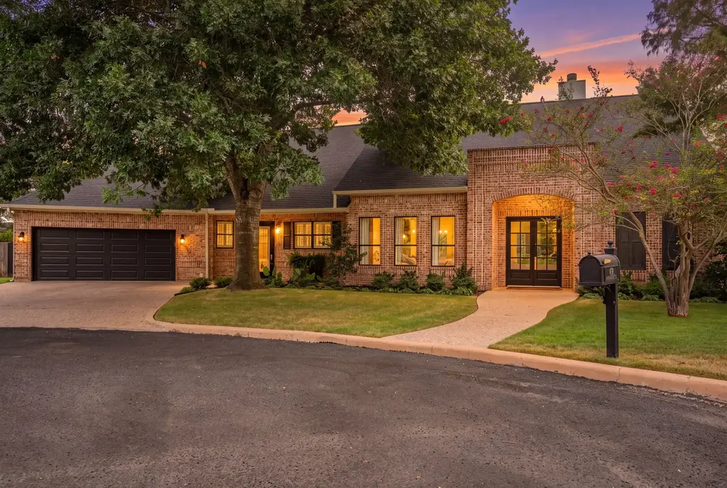 419 Candlelight Circle, Fredericksburg