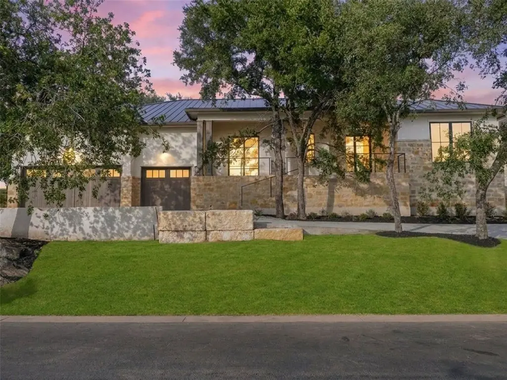 1317 Cats Eye, Horseshoe Bay
