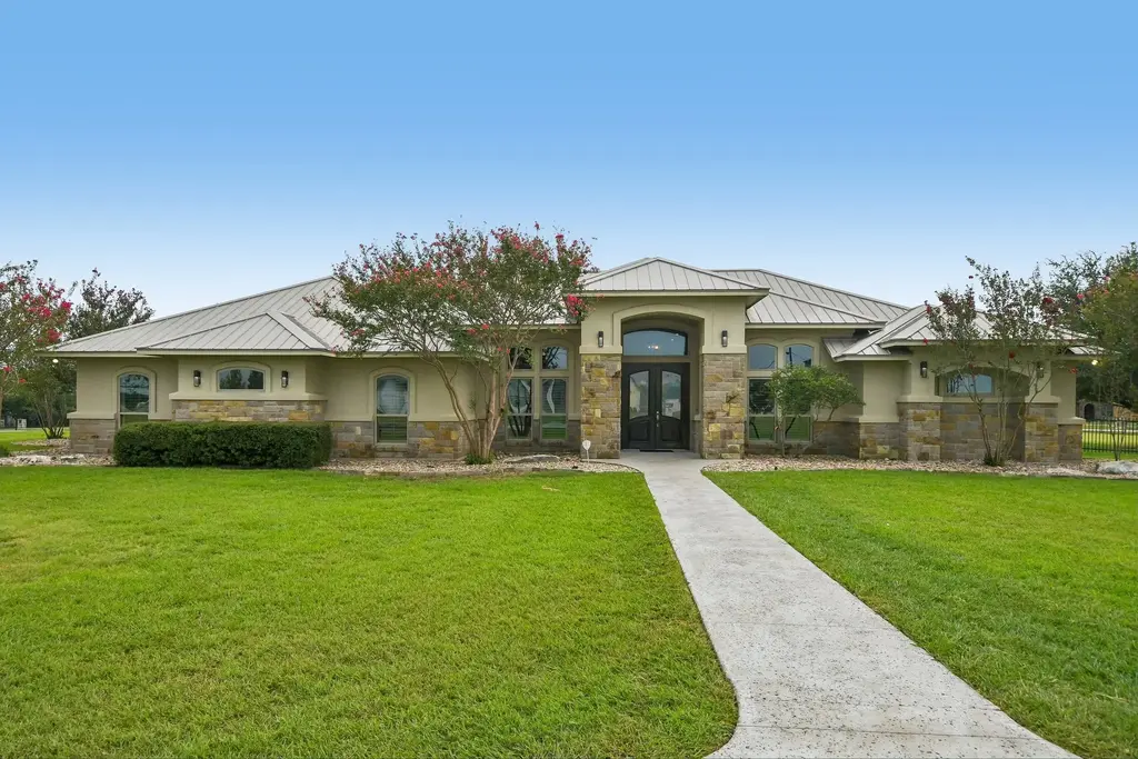 6258 Miller Lane, Belton