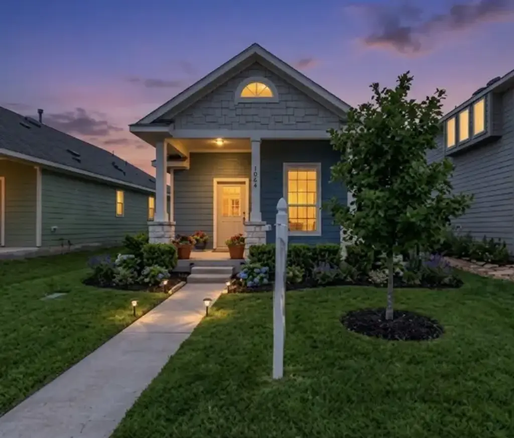 1064 Esplanade Parkway, San Marcos