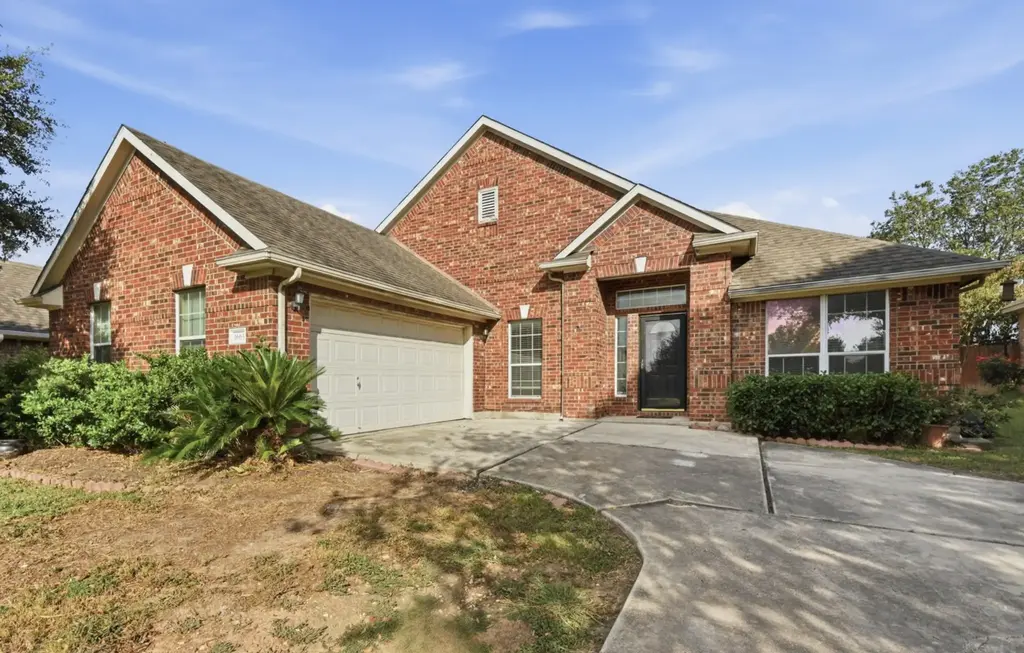 1665 Amberwood Loop, Kyle