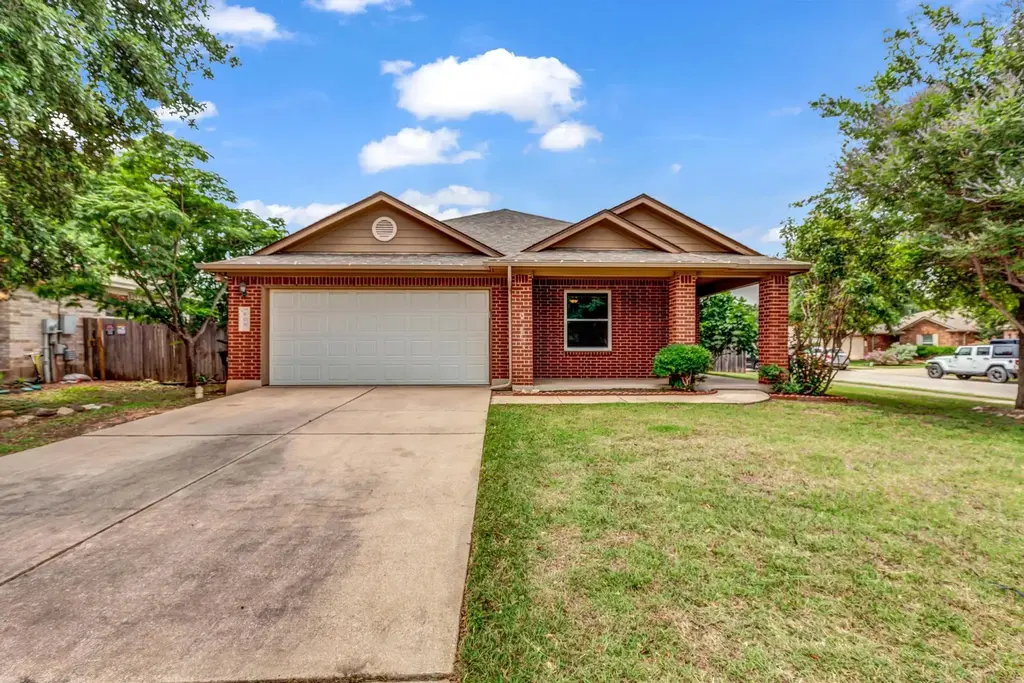609 Golden Gate Drive, Leander