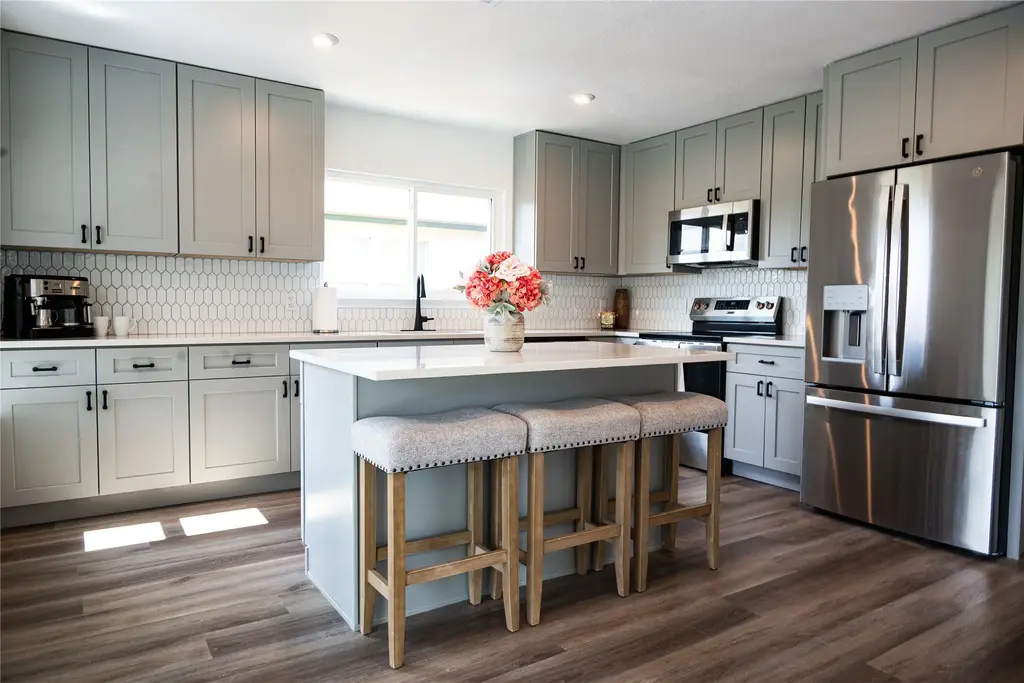 303 Greener Drive, Leander