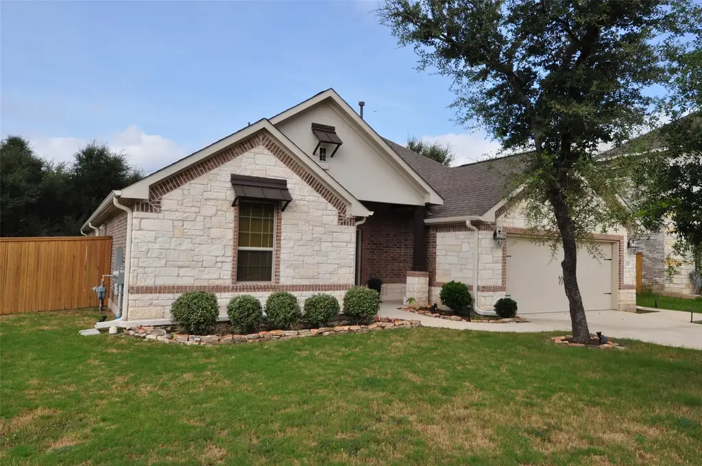 120 Sail Wind Way, Georgetown