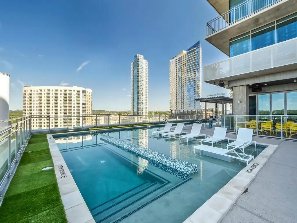 222 West Avenue 1307, Austin