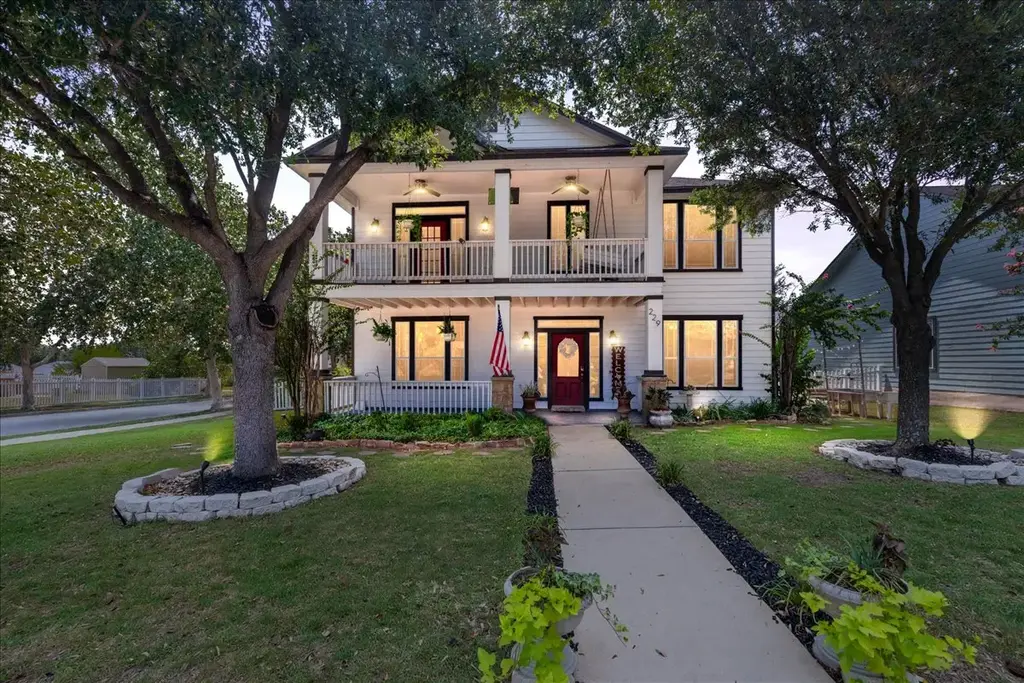 229 Mcgarity, Kyle