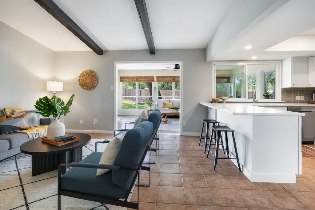 1406 Radam Circle, Austin