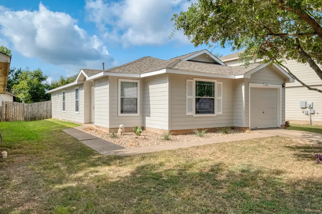 17813 Honey Locust Lane, Elgin