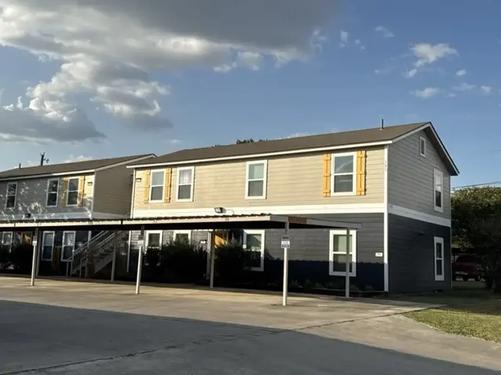 755 River Road 1421, San Marcos
