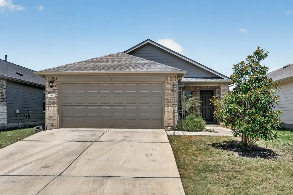 196 Harvest Creek Drive, Uhland