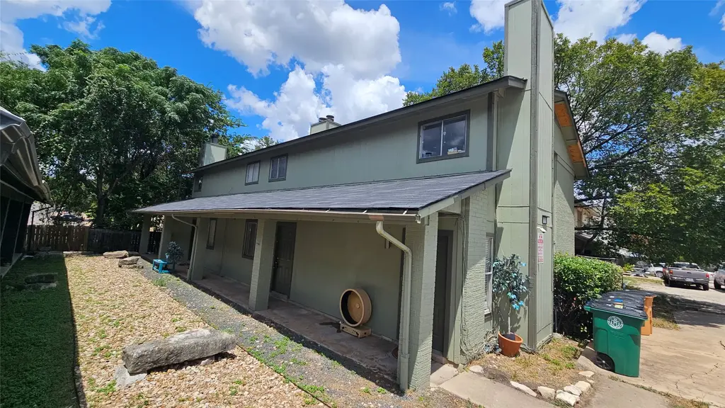 1320 Southport Drive B, Austin