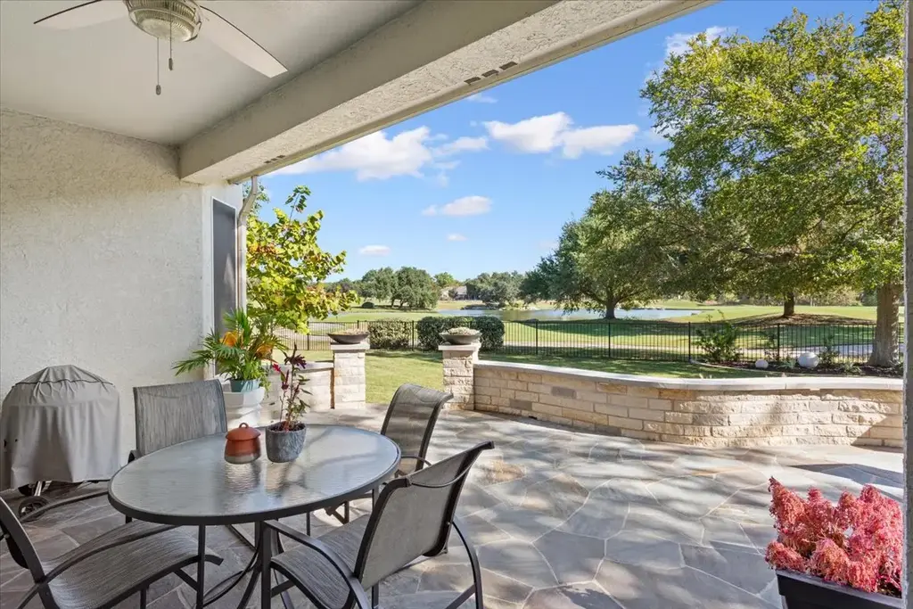 136 Crystal Springs Drive, Georgetown