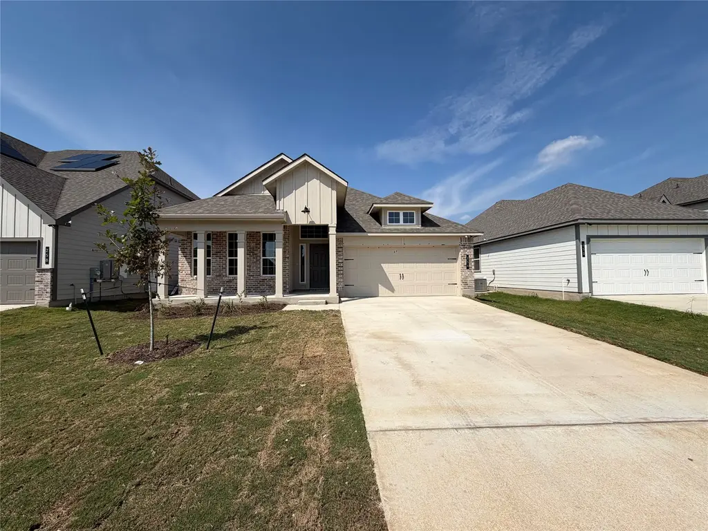 254 Gus Loop, Jarrell