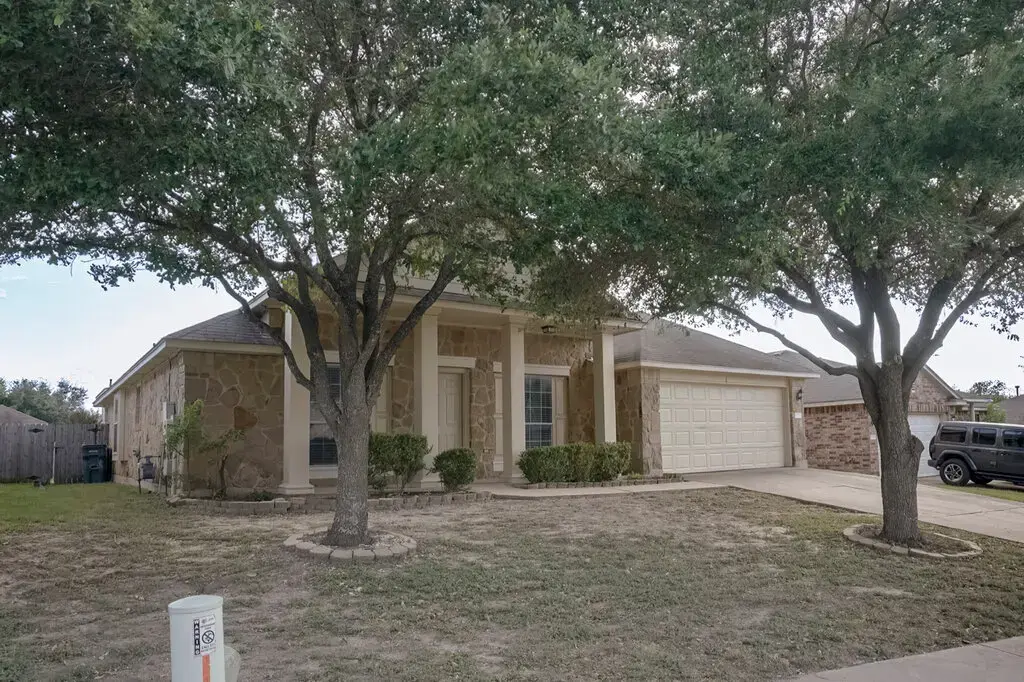 1313 Honey Blossom Drive, Pflugerville