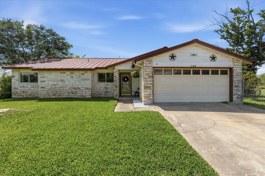102 Lambs Trail, Buda
