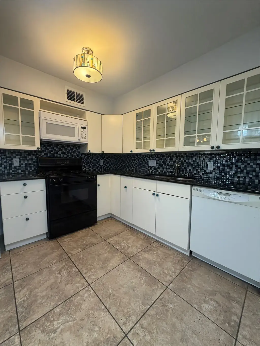 2303 Barton Village Circle 101, Austin