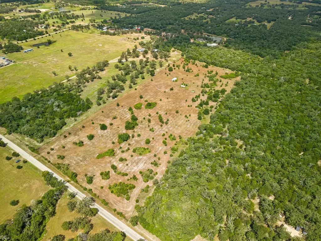 1430 Raymond Lehmann Lane, Ledbetter