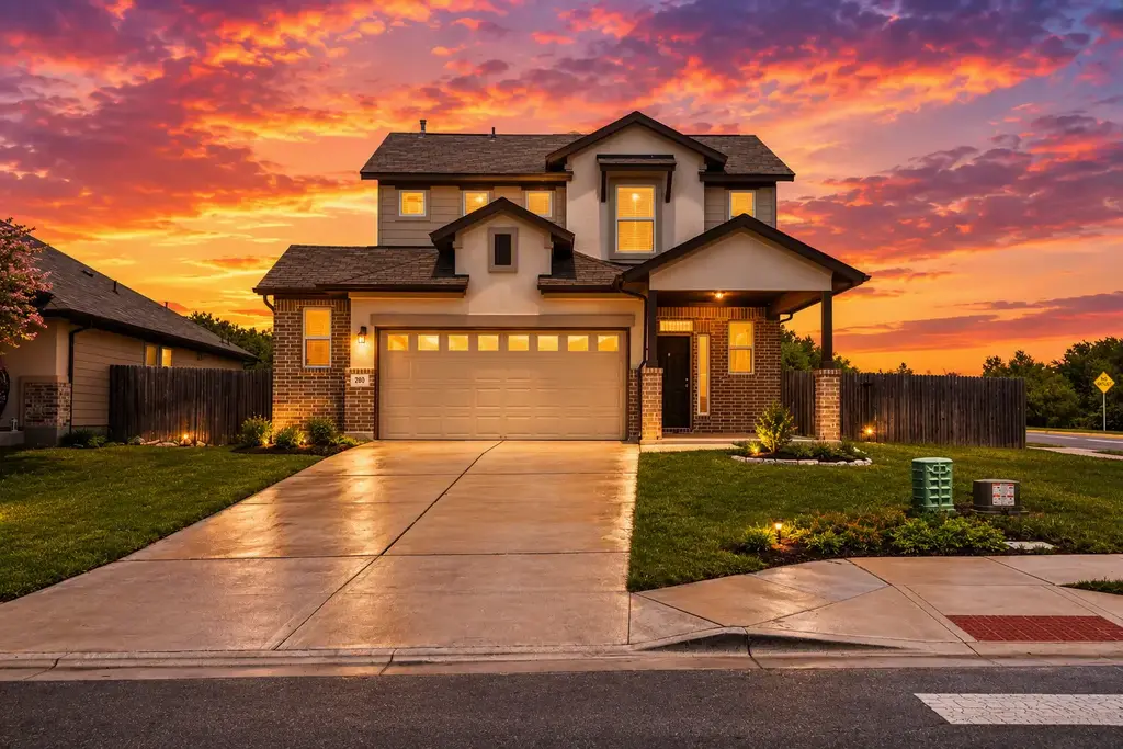 260 Silver Springs Bend, Kyle