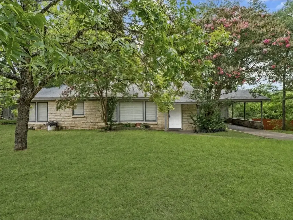 6208 Walnut Hills Drive, Austin
