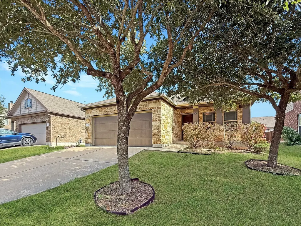 437 Travertine Trail, Buda