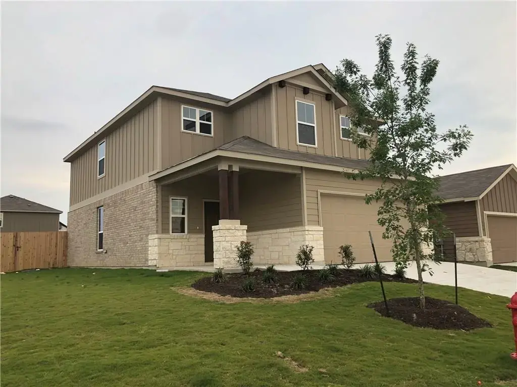 165 Eves Necklace Drive, Buda