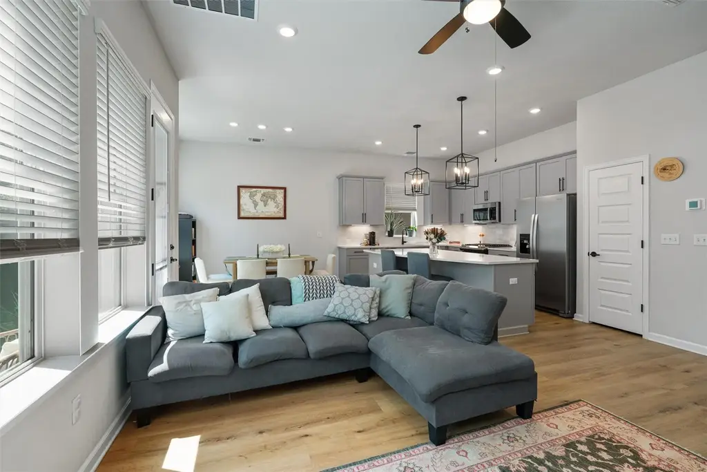 13601 Zink Bend, Austin