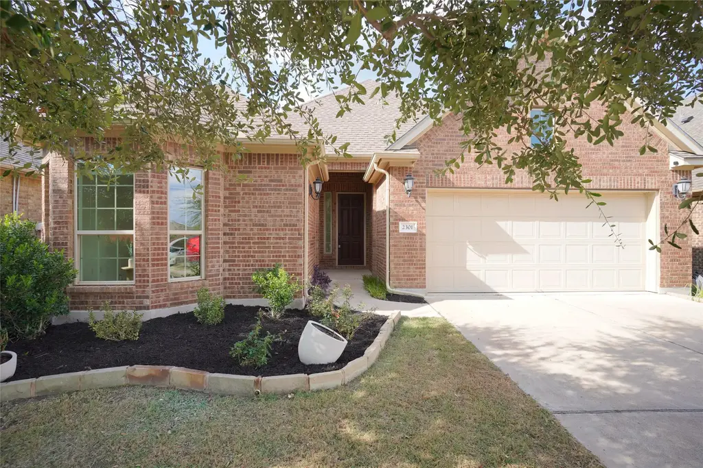 2301 Yaupon Range Drive, Leander