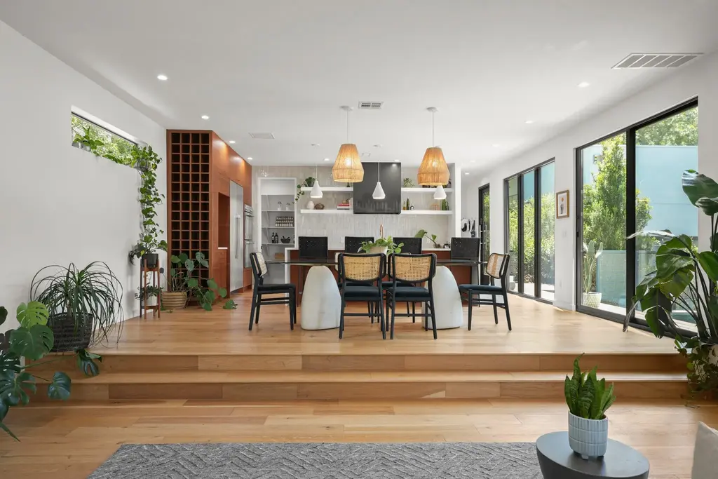 3005 S 4th Street 1, Austin