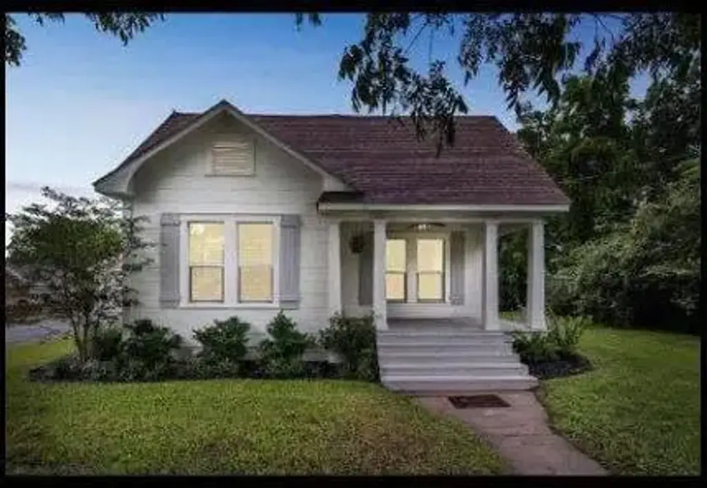 610 Bohlmann Avenue, Schulenburg