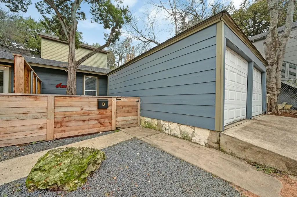 1103 Kenwood Avenue B, Austin