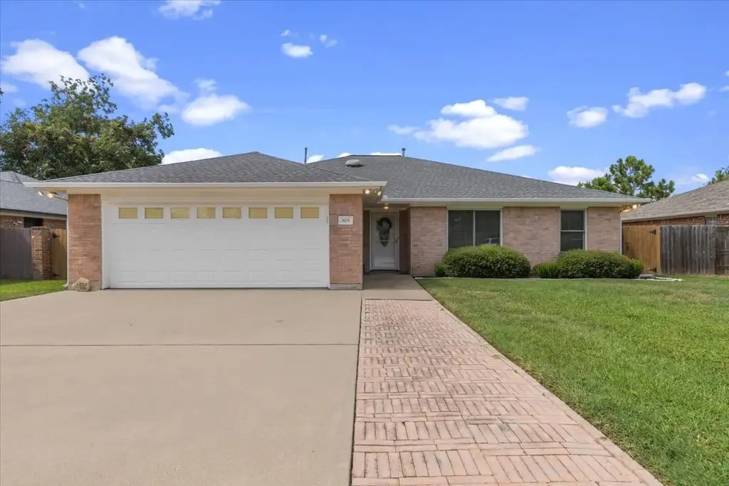 805 Craddock Court, Smithville