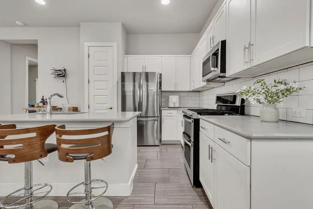 5408 Daimler Drive, Austin