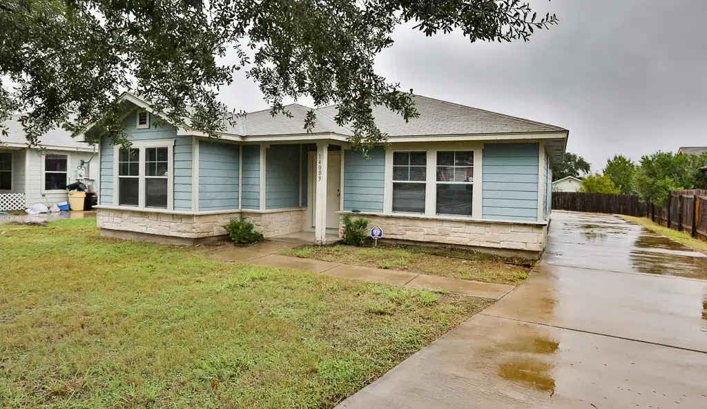 14009 Briarcreek Loop, Manor