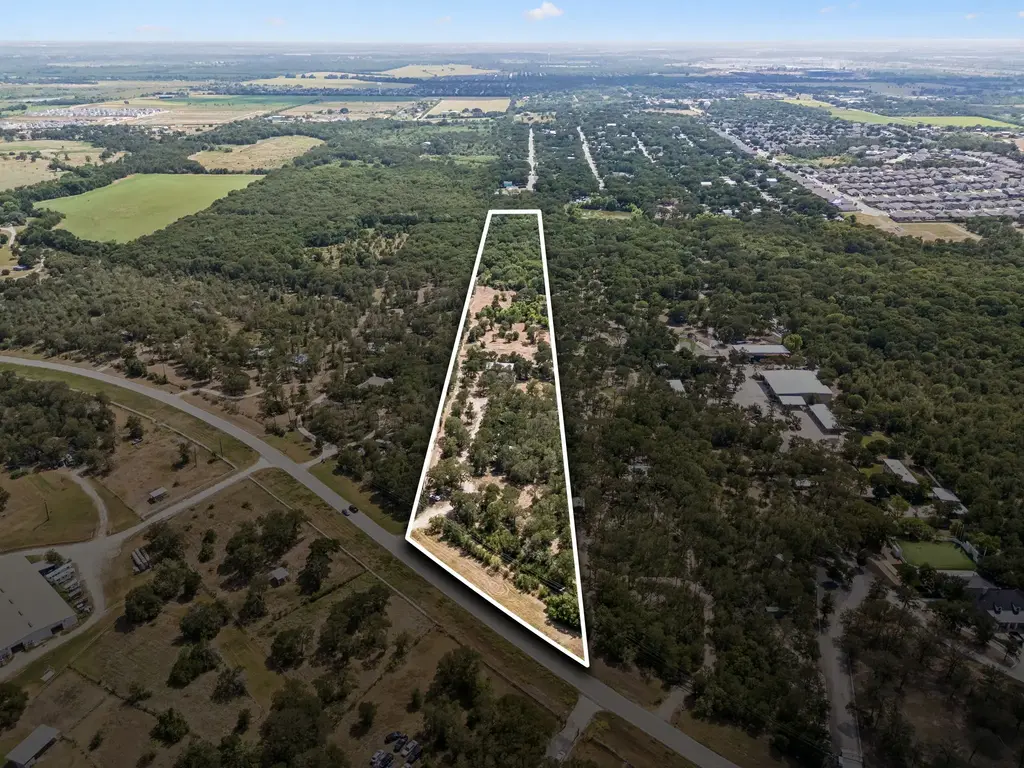 16001 Decker Lake Road, Manor