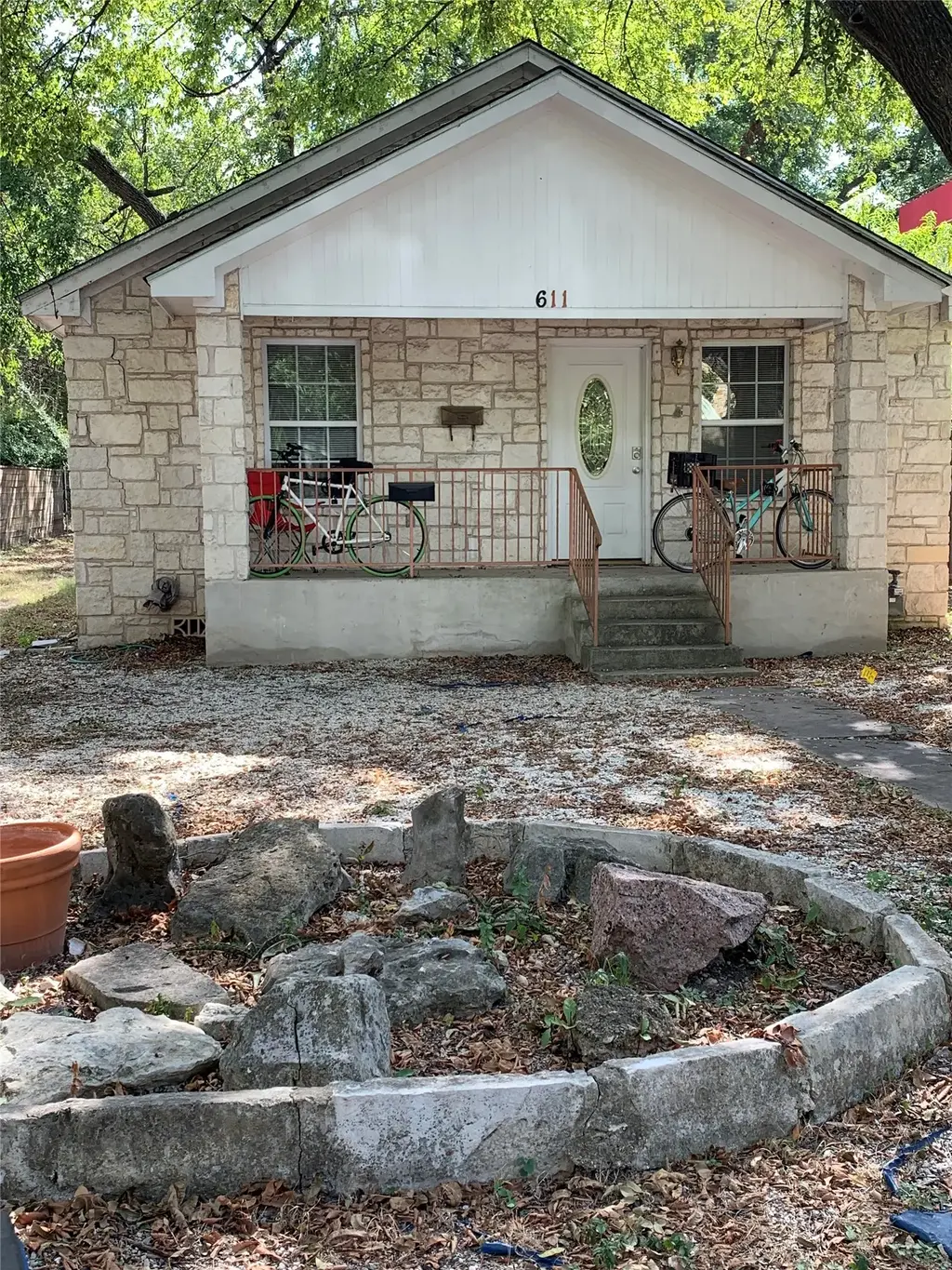 611 W Live Oak Street, Austin