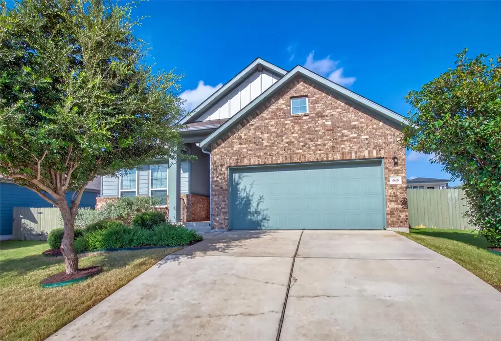 16609 Sumptuous Drive, Manor