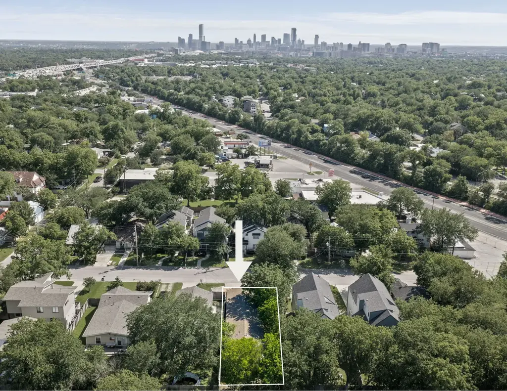 918 E 50, Austin